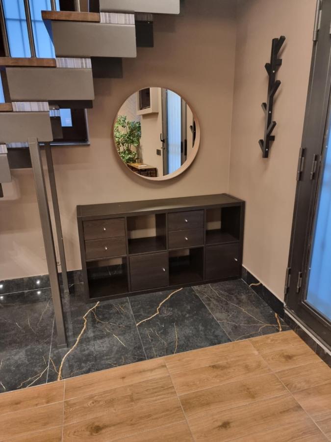 Rebecca House Apartment *